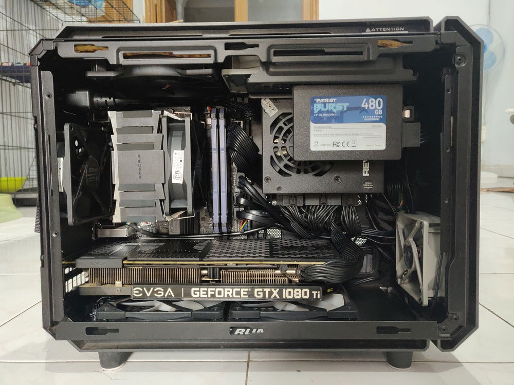 New cable management layout, PSU flipped