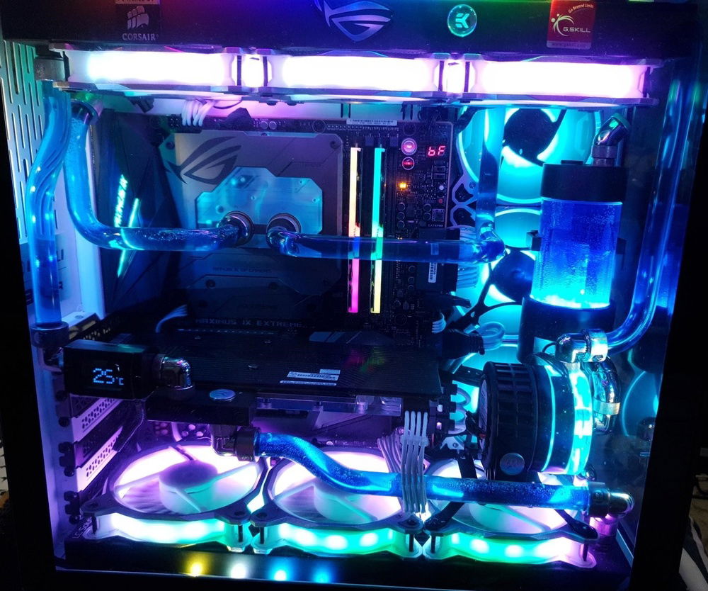 this is an older photo with separate pump and reservoir