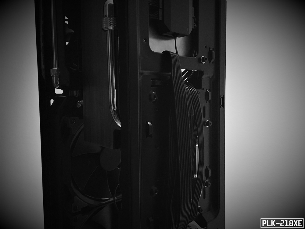 PLK-218XE - Cable management 1