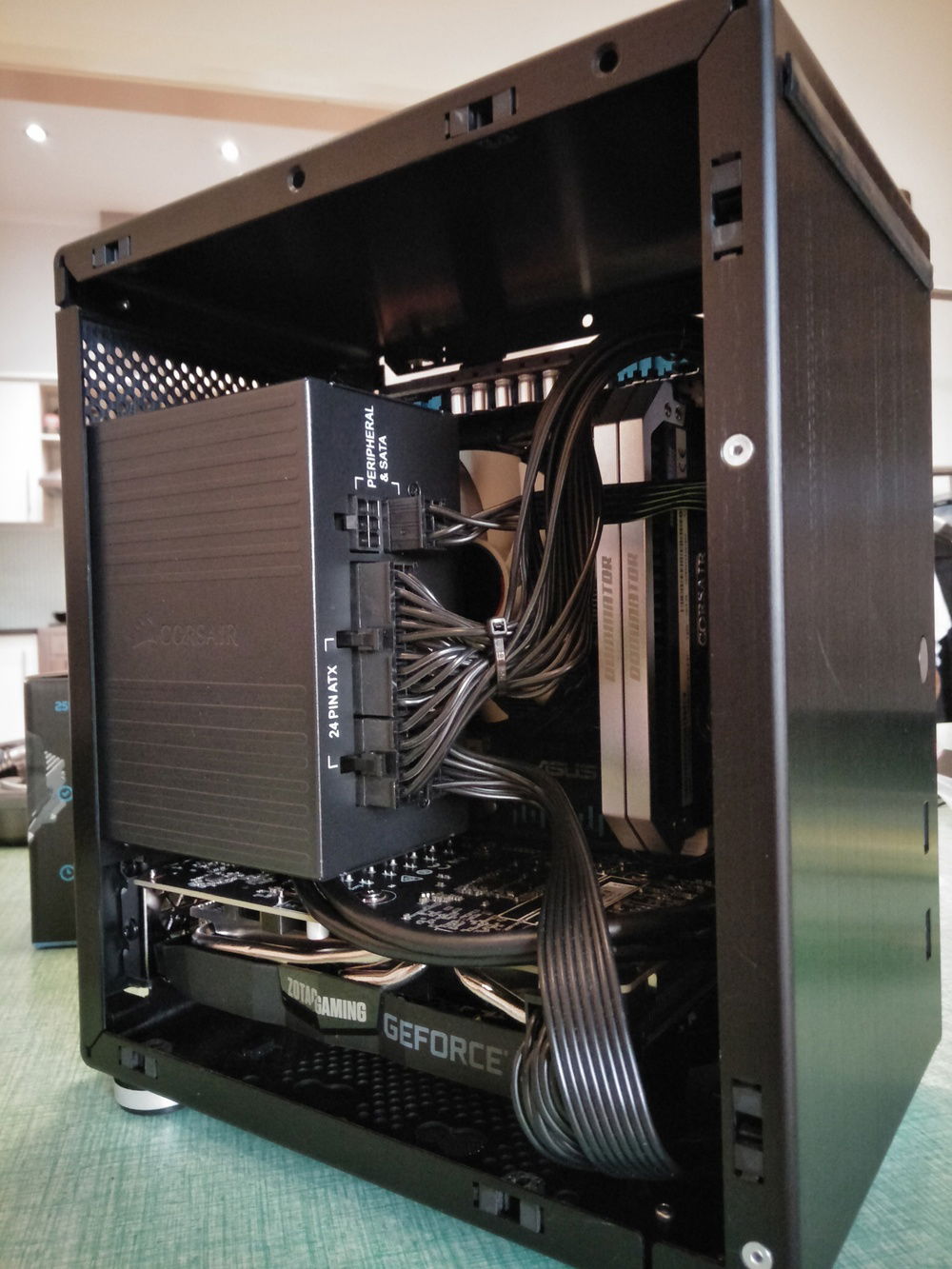 A closer look at the inside - can't see much still