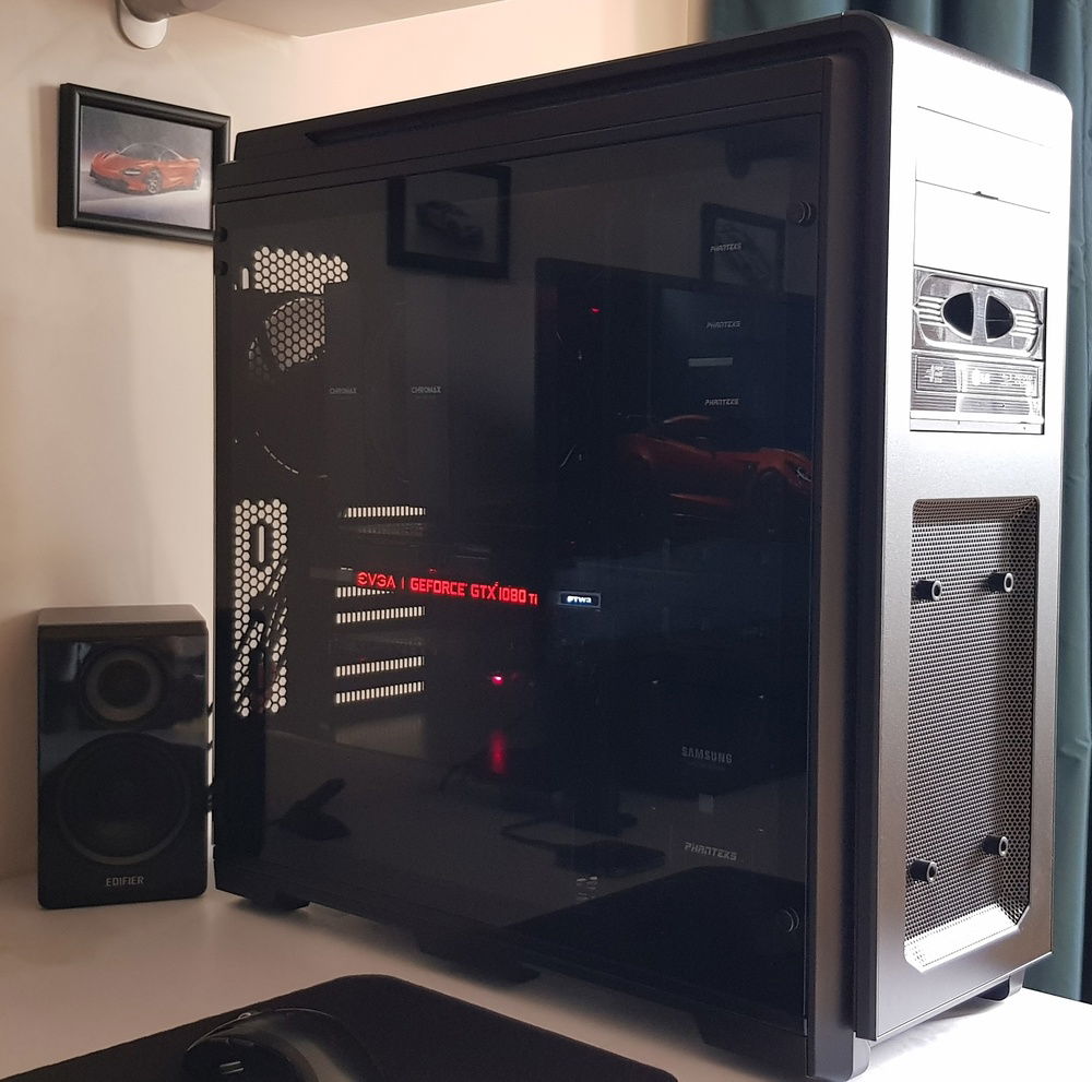 Yeah... I still use the optical drive from time to time.
You have no idea, how handy 5.25" bay storage drawers can be for small stuff you use regularly!