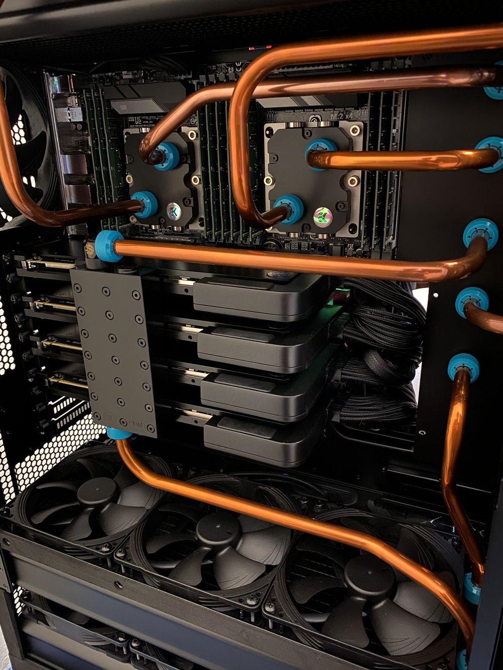 This computer is more stunning in person then any picture I could take of it. I wish I was better at photography.