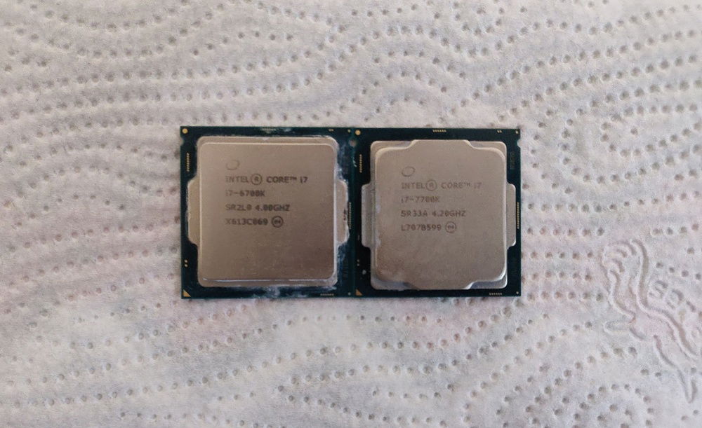 My old 6700K next to my new 7700K.