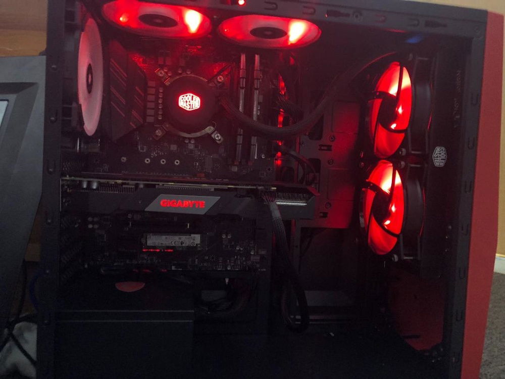 A view of the inside in good lighting.