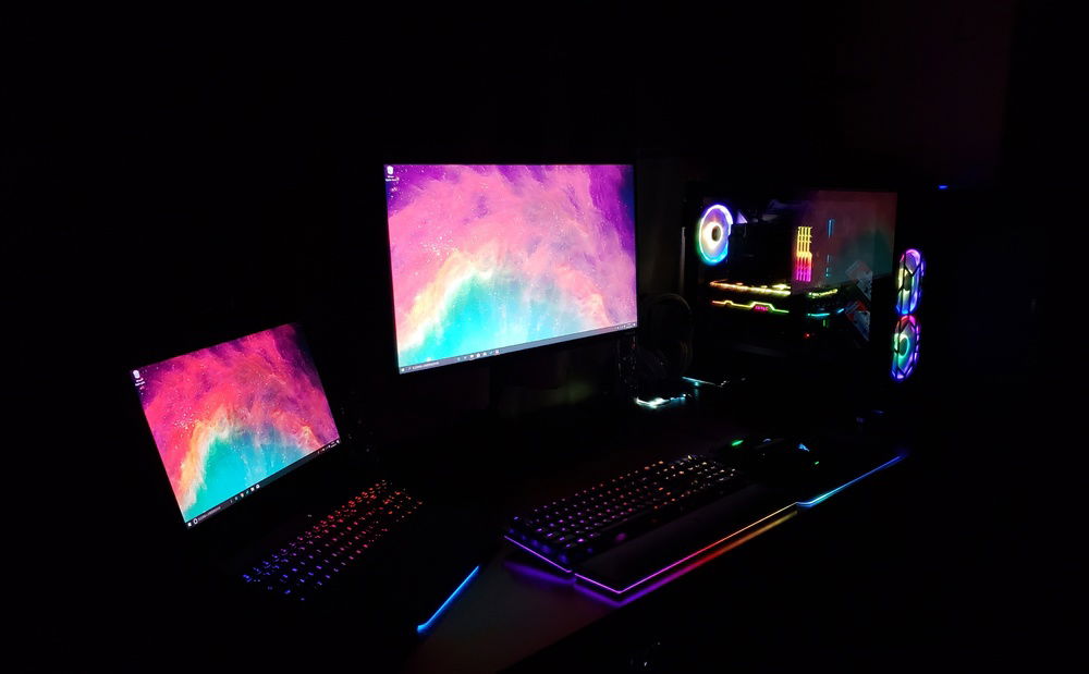 My desk (the laptop is a Gigabyte Aero 15 Y-9)