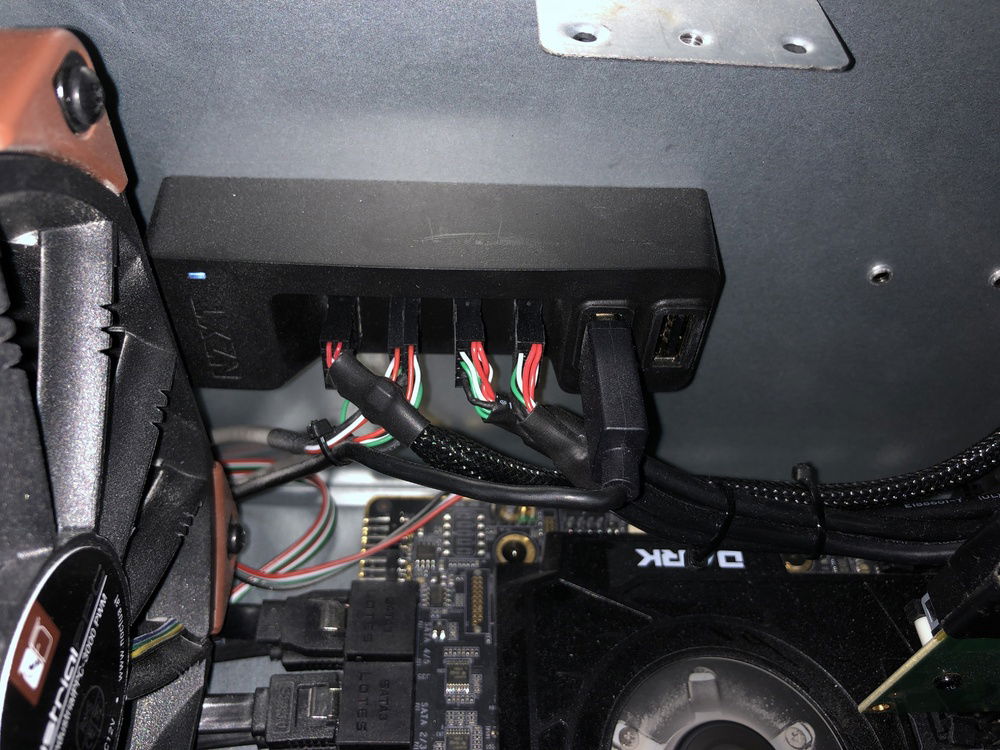 NZXT internal USB hub