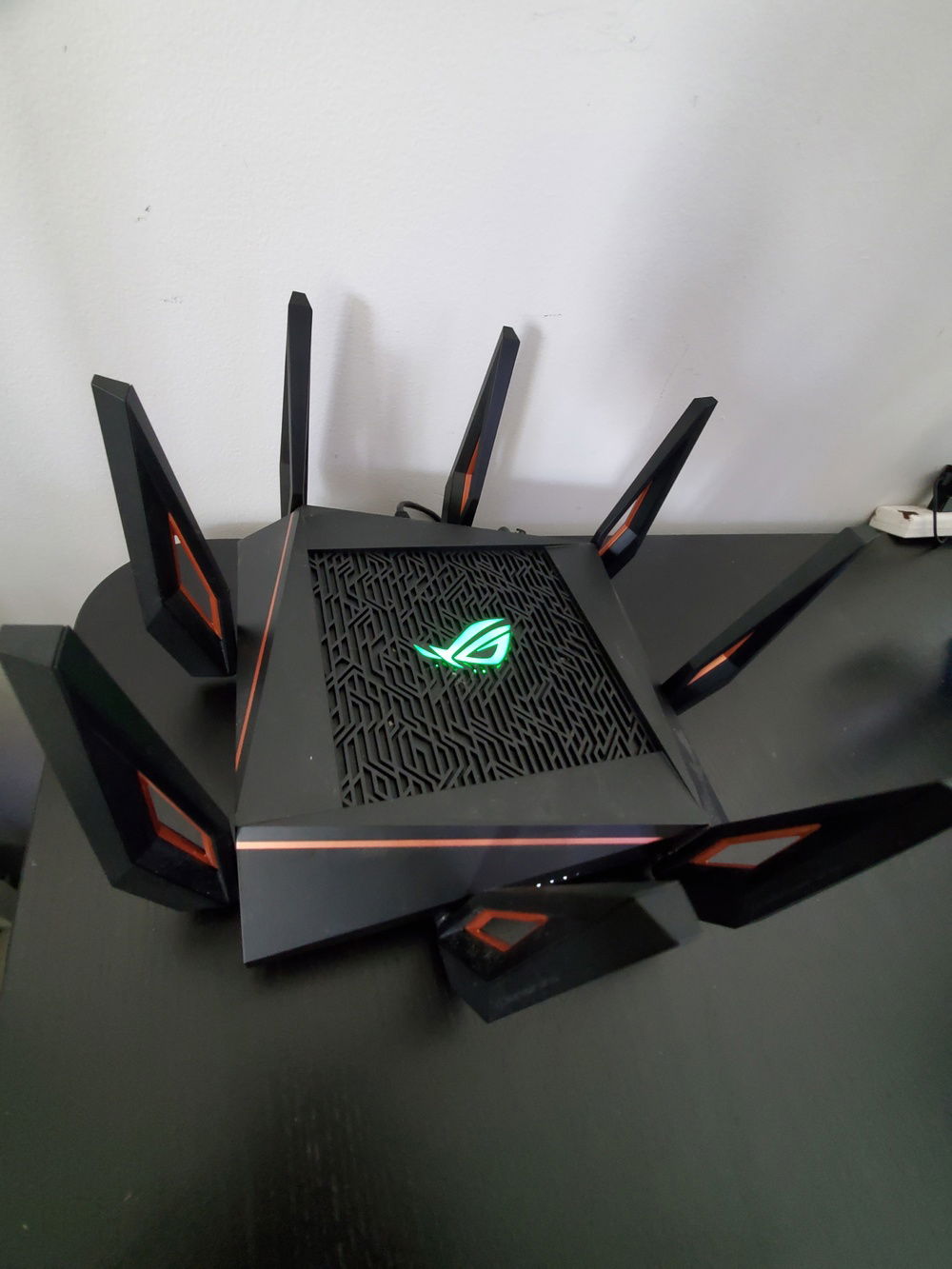 BOUGIE SATANIC WIFI 6 ROUTER
