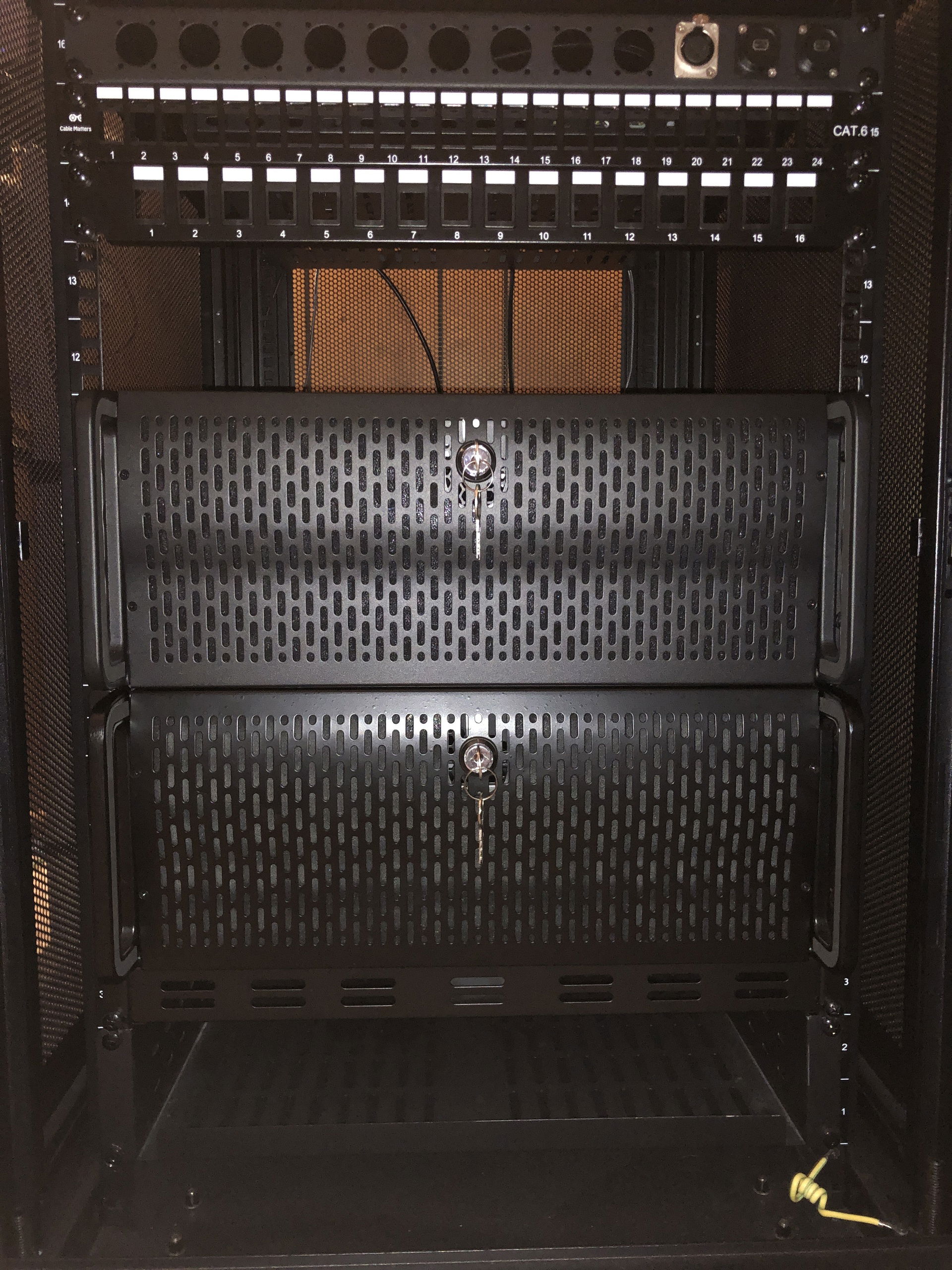 Rackmount workstation (backup) » builds.gg