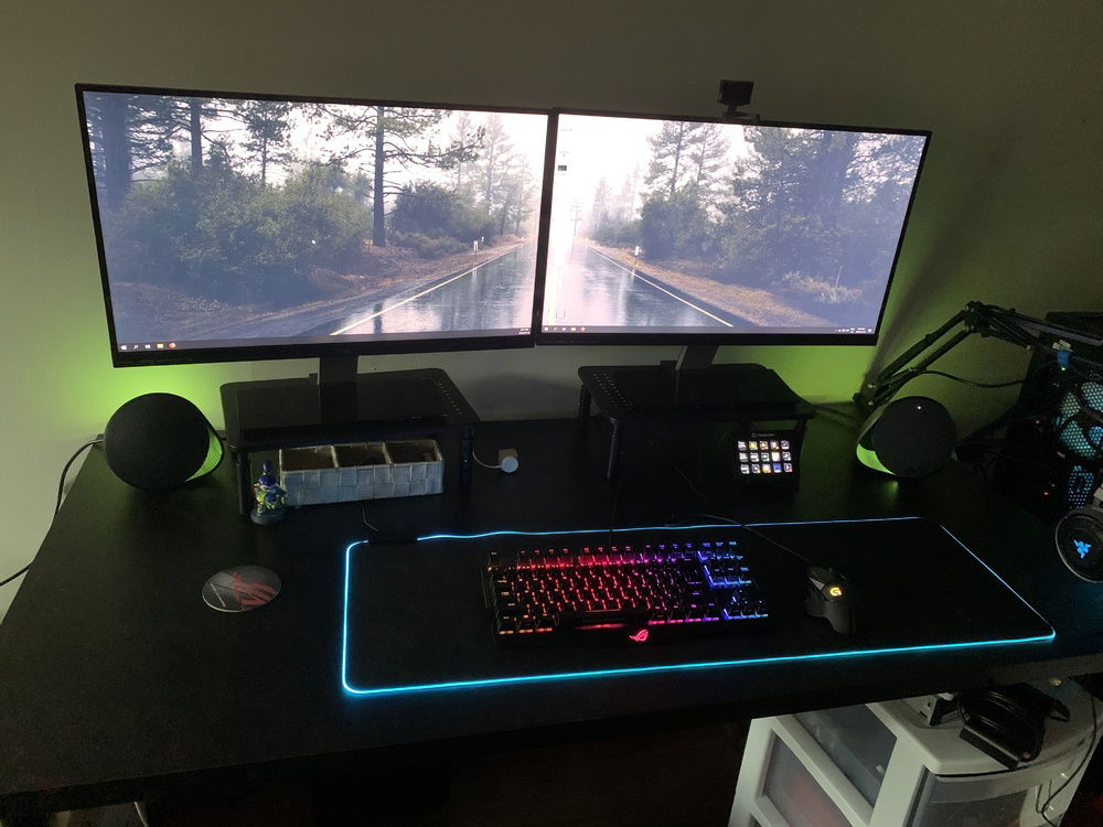 The desk