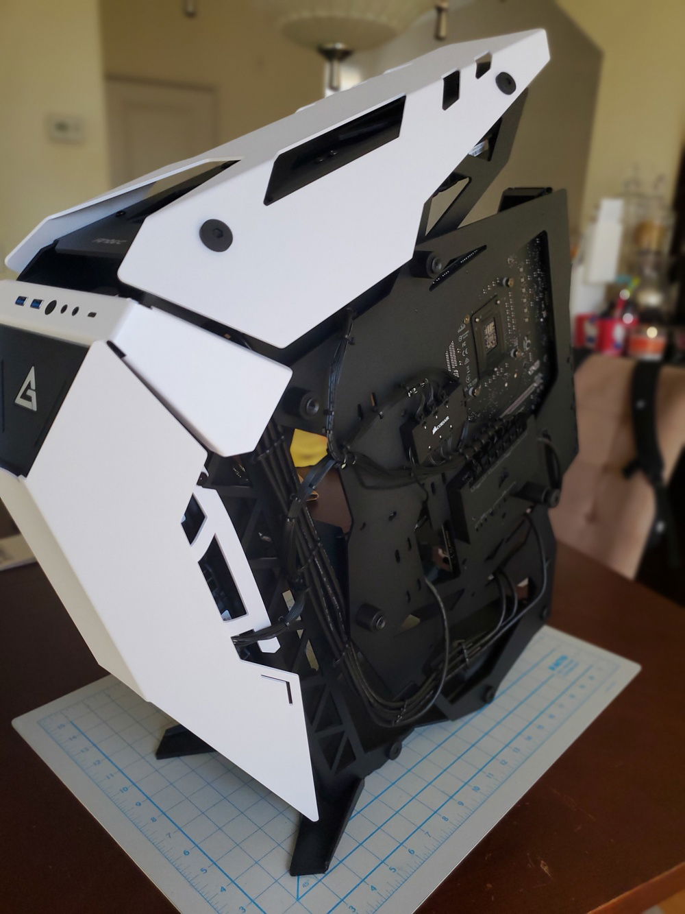 Cable management, pic .1