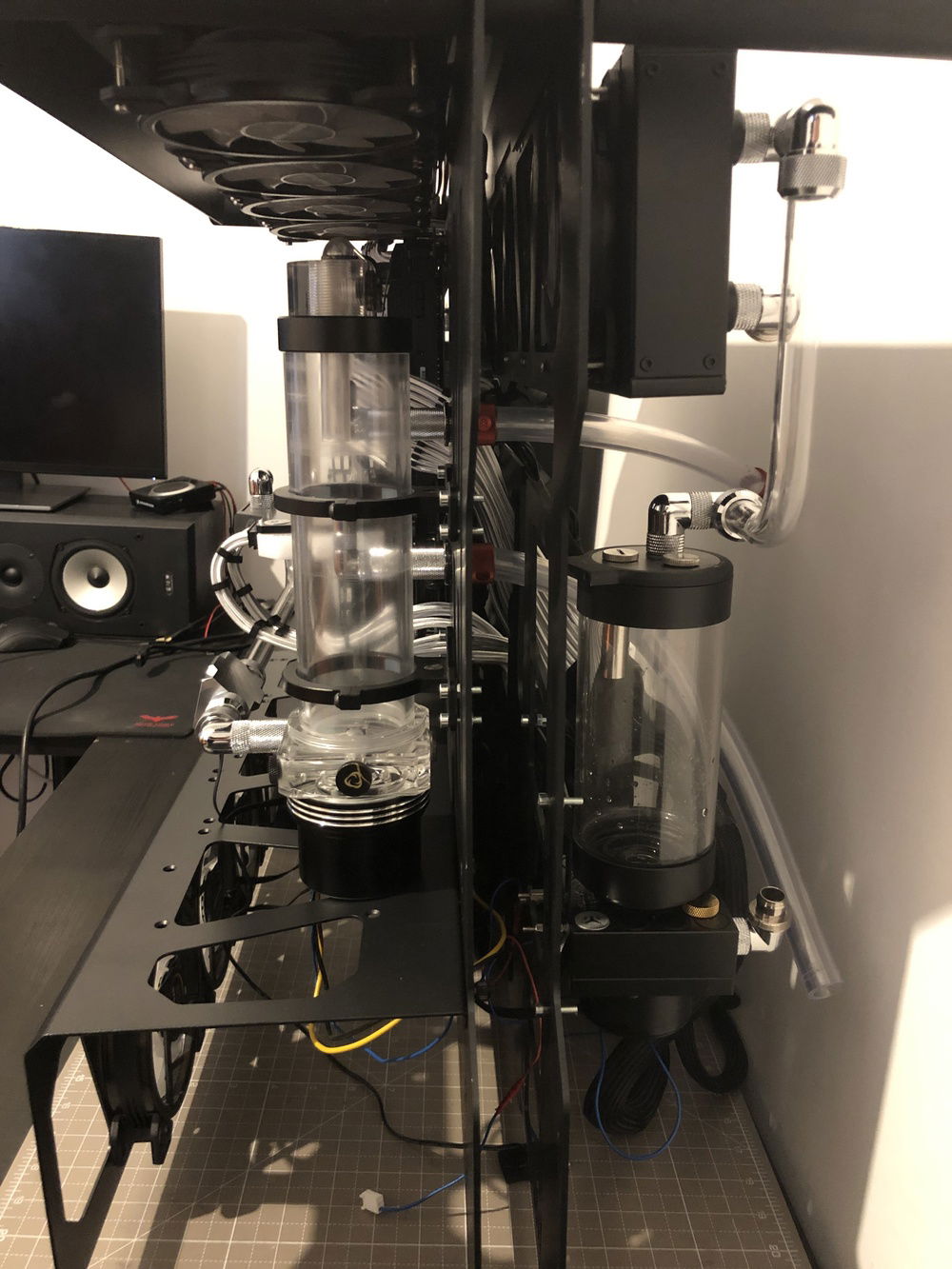 side view to see the back pump