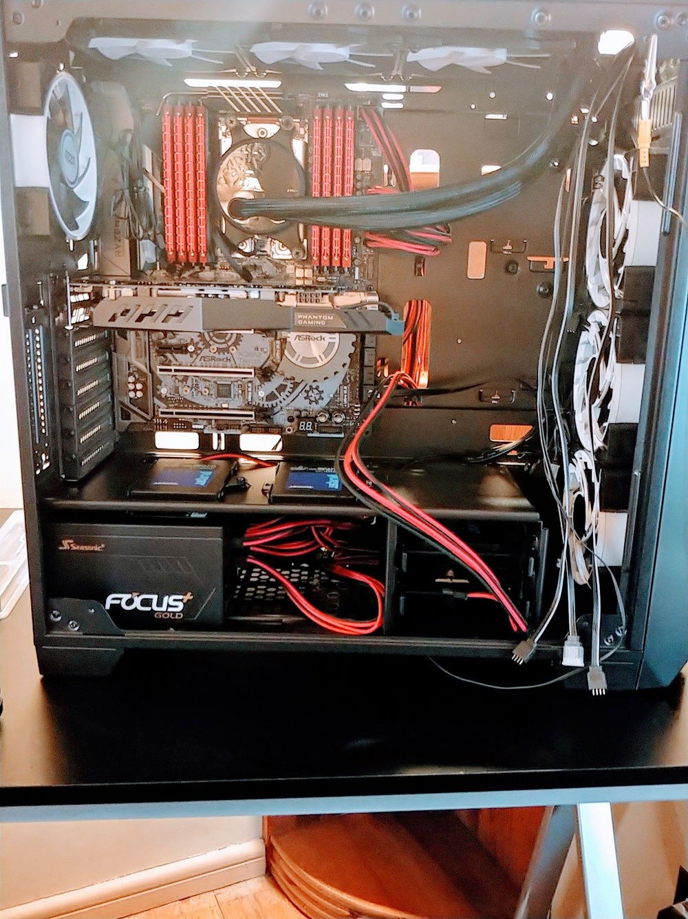 Running custom cabling made by Bitfenix. (I Should've gone with CableMod)