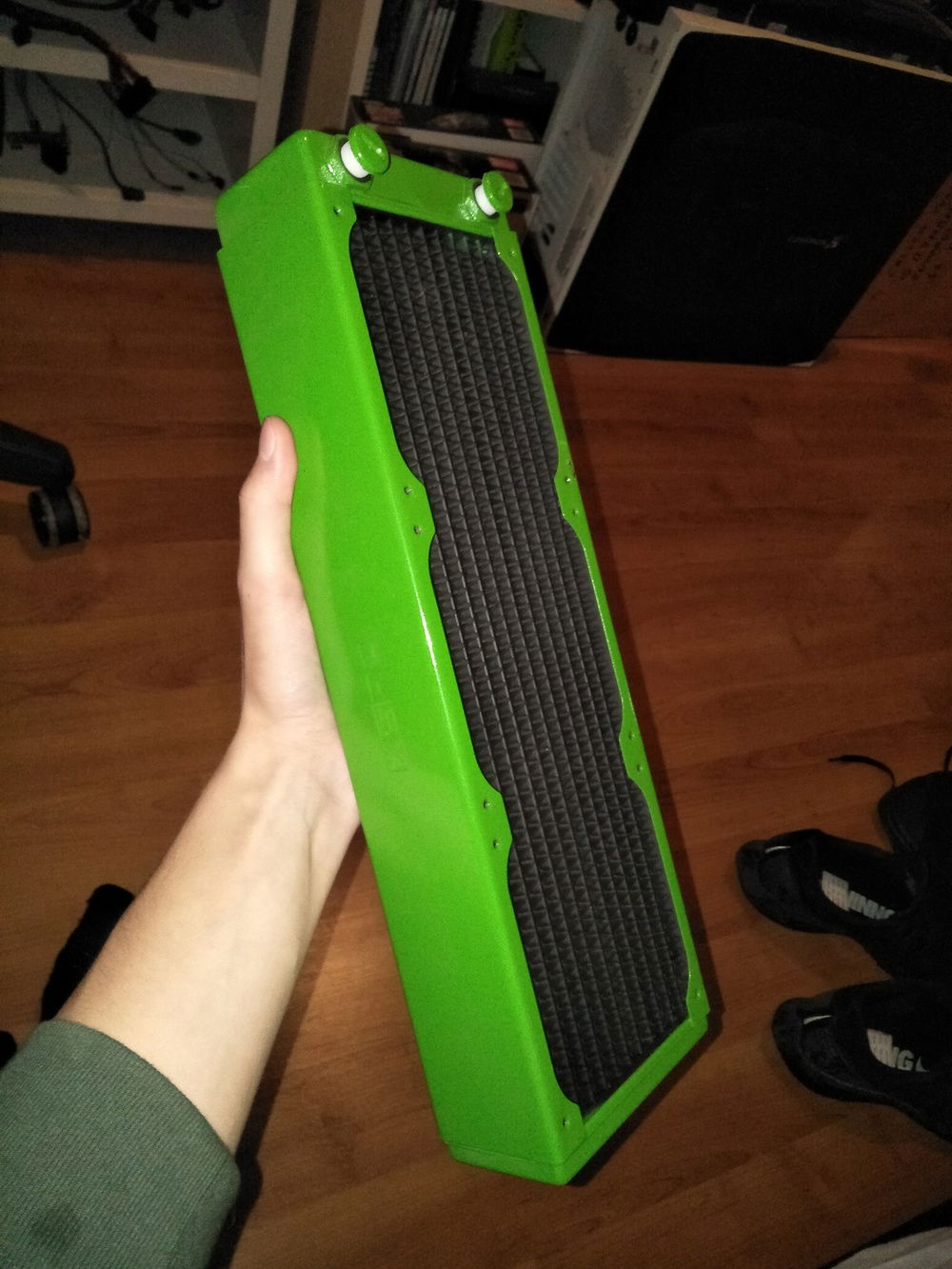 These bad bois are mega chunky. Hope they fit :D (they'll be painted eventually, ignore the obnoxious green)