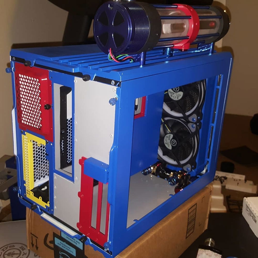 Back of the build. Not sure about the yellow, it didn't come out the way I wanted. I might do black caution stripes on it, but its the shade of yellow I don't really like.