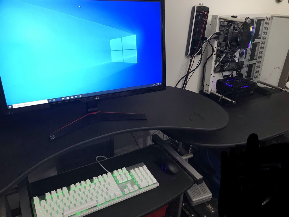 my desk setup
