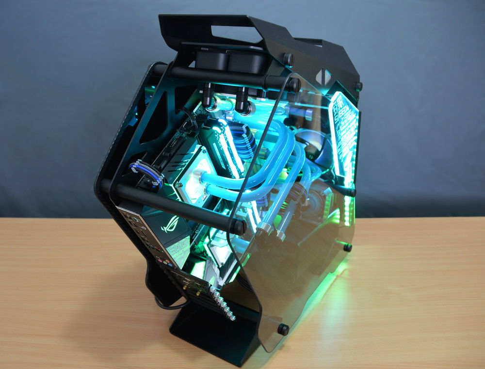 the cougar logo on the window was carefully removed