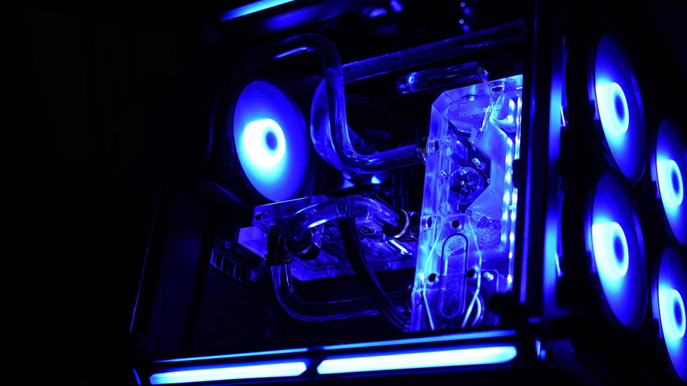 TouchAquaCube
Build with Touchaqua and Bitspower
Sponsored by Bitspower & Azzatek