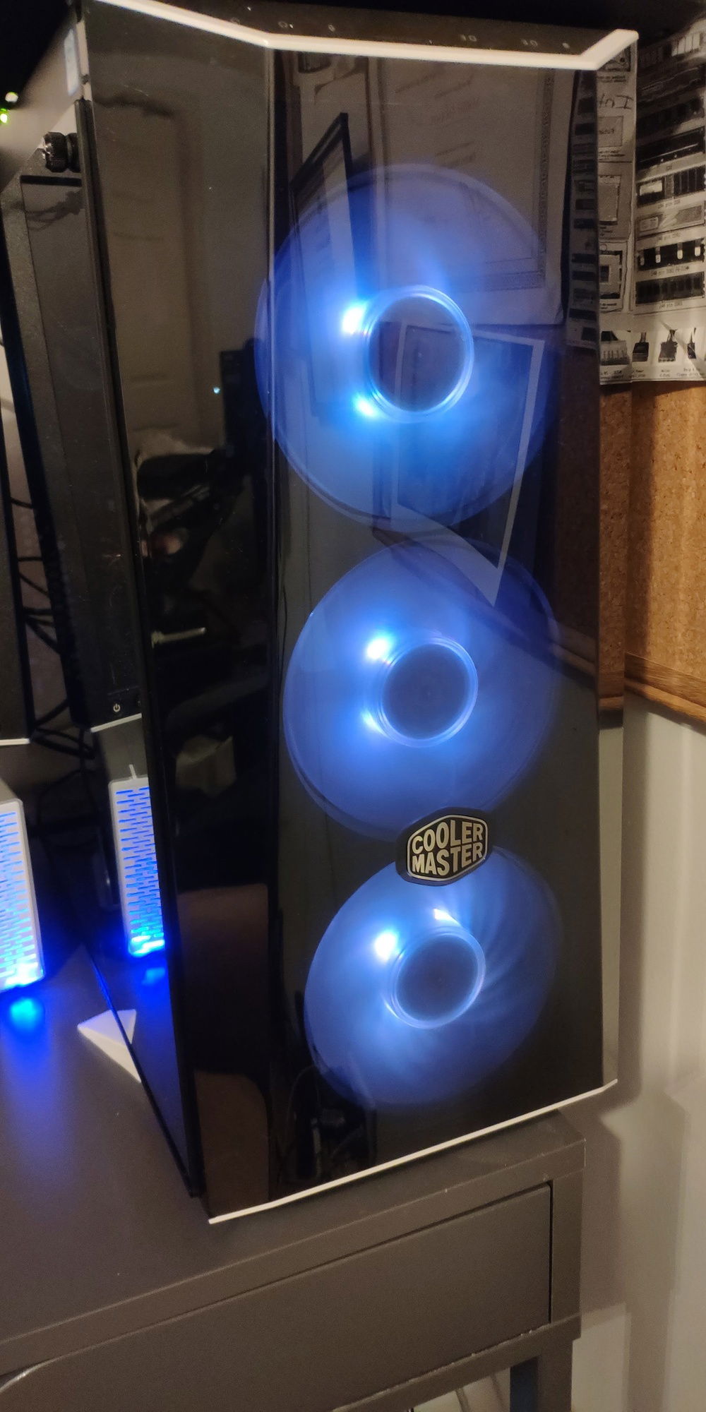 Front pic with the RGB fans :)