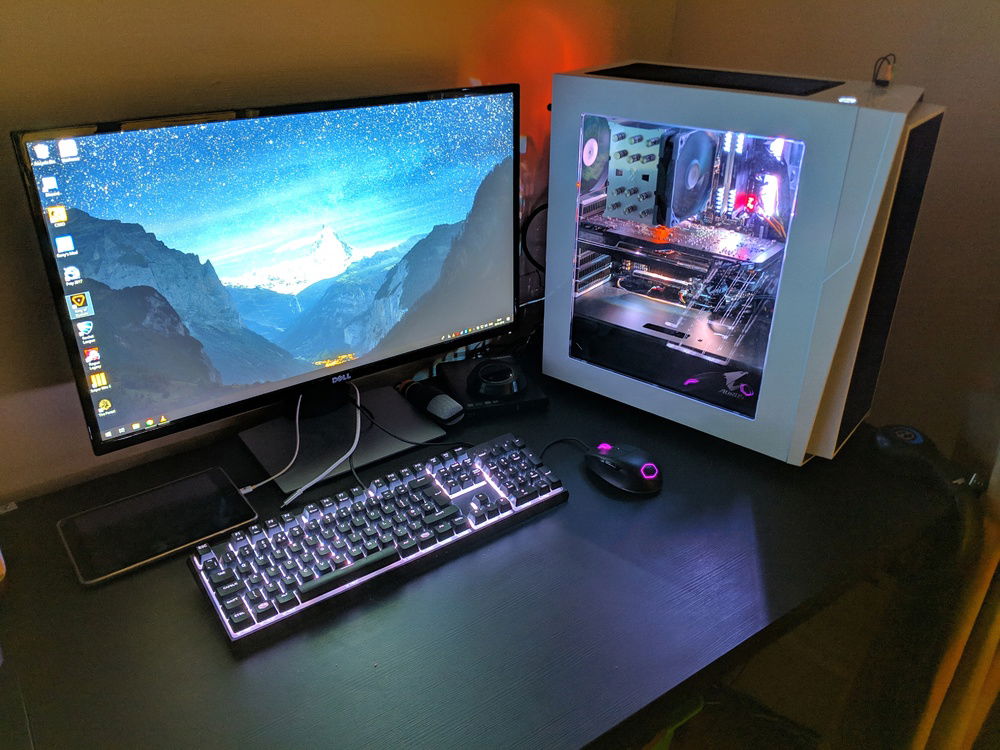 (outdated) 75Hz 27" Monitor, Will soon add a 34" Ultrawide, of the exact same height.