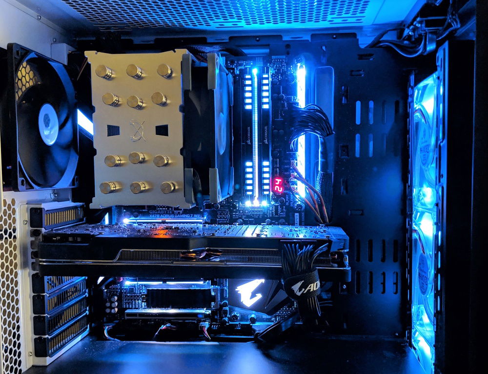 (2018, 2200g, r9-280x)
Airflow optimized. Fans running at 22% idle and 30% under load.