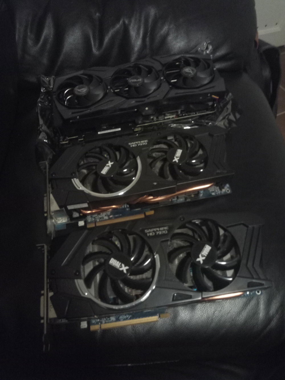 My new beast of a 2080 Strix OC side by side with my previous dual Sapphire 7970 oc. Going from +800W GPU-consumption to only 250 is way cooler than you'd imagine (pun intended), and still the performance increase is mind-blowing.