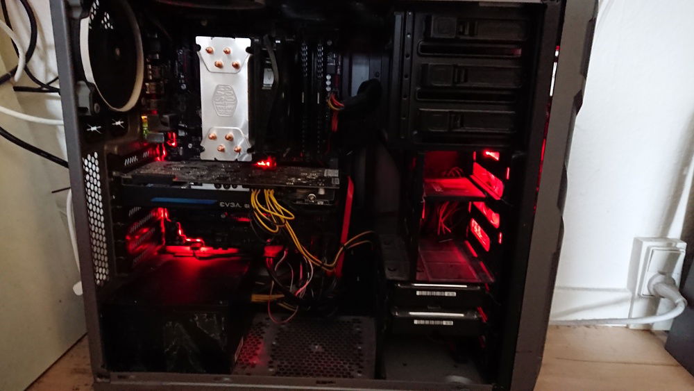 Inside the PC, i am not a huge fan of RGB Lighting so none is added