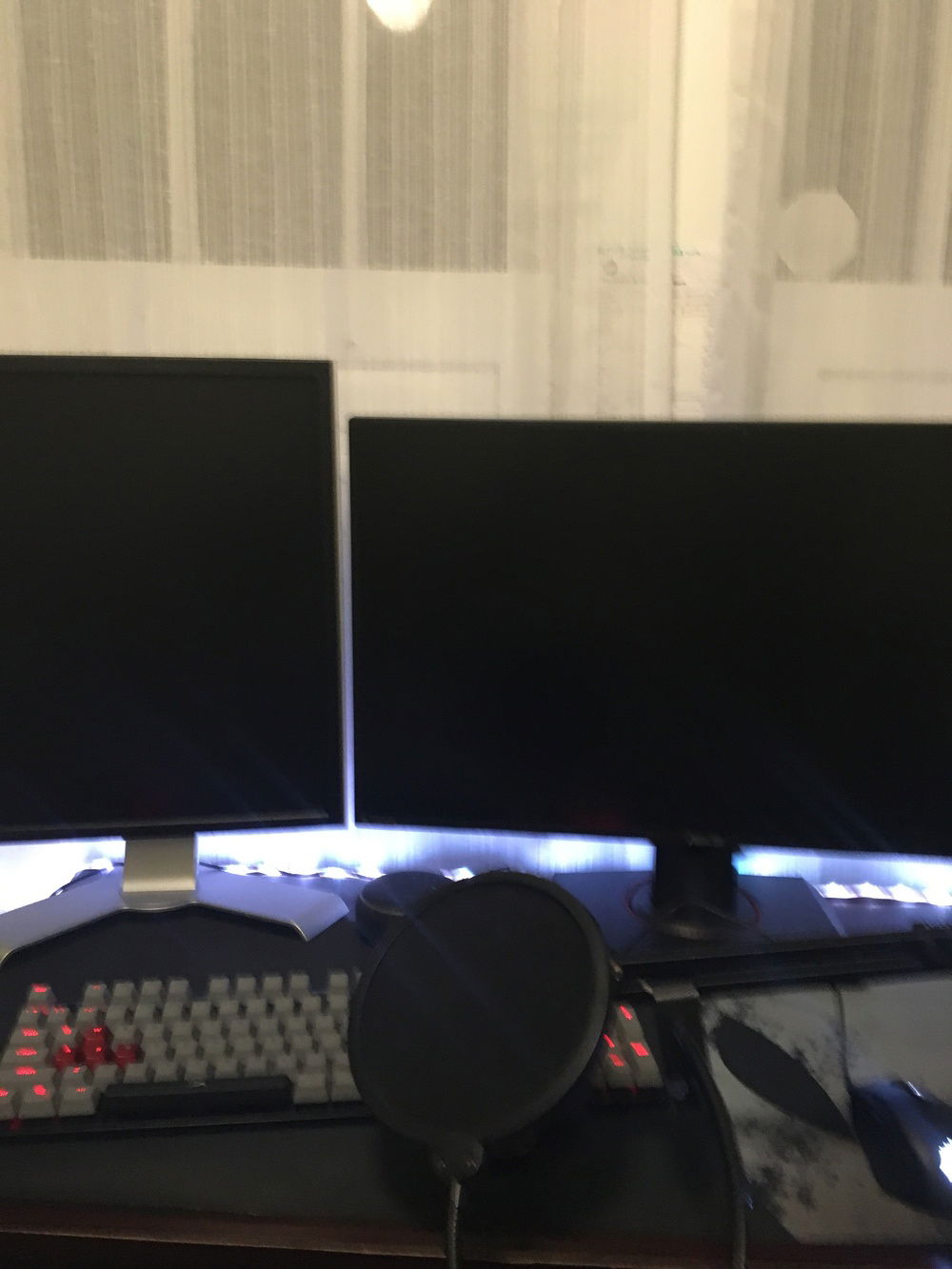 Monitor set up
