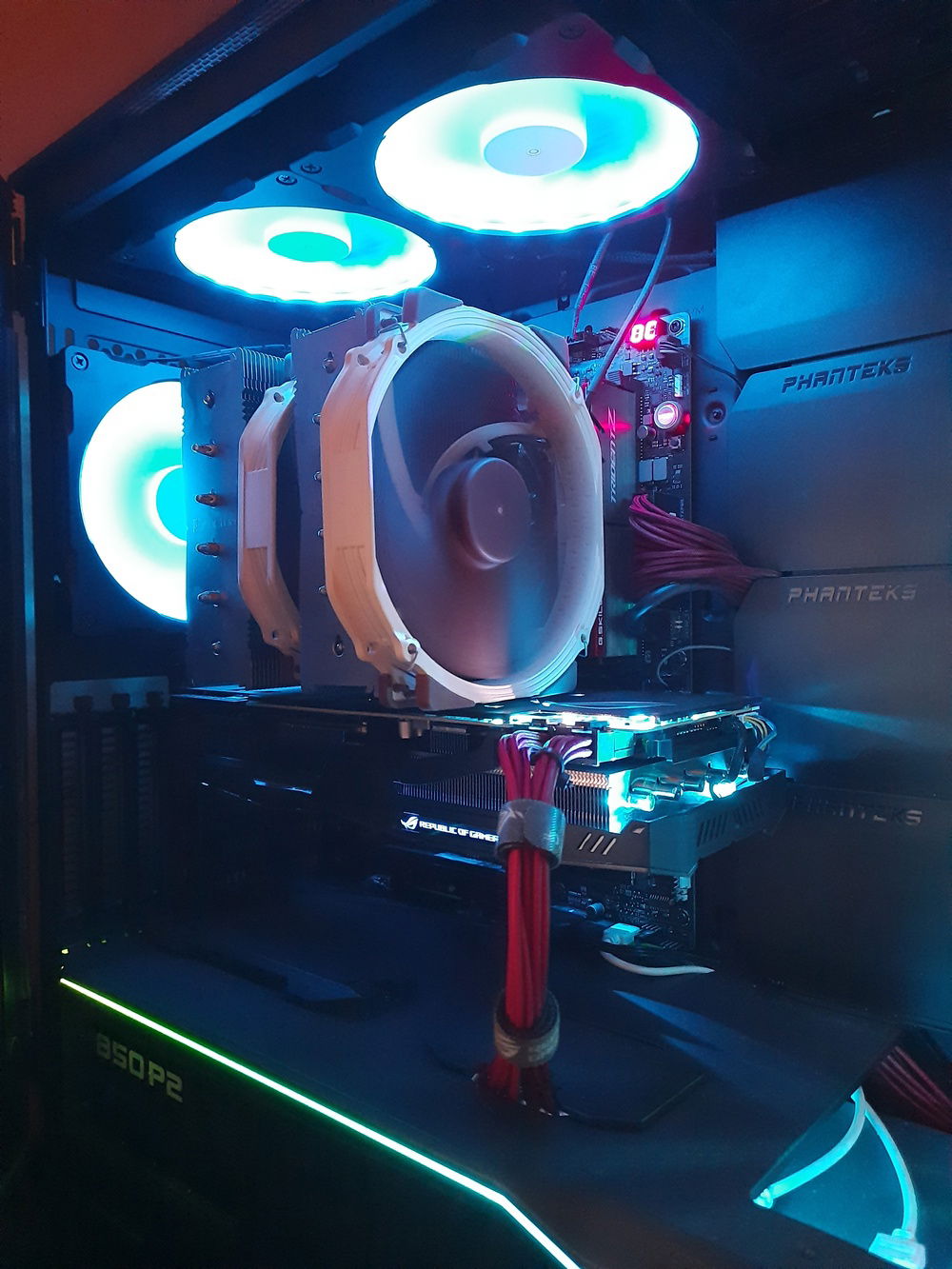 standart phanteks case fans with halos lux