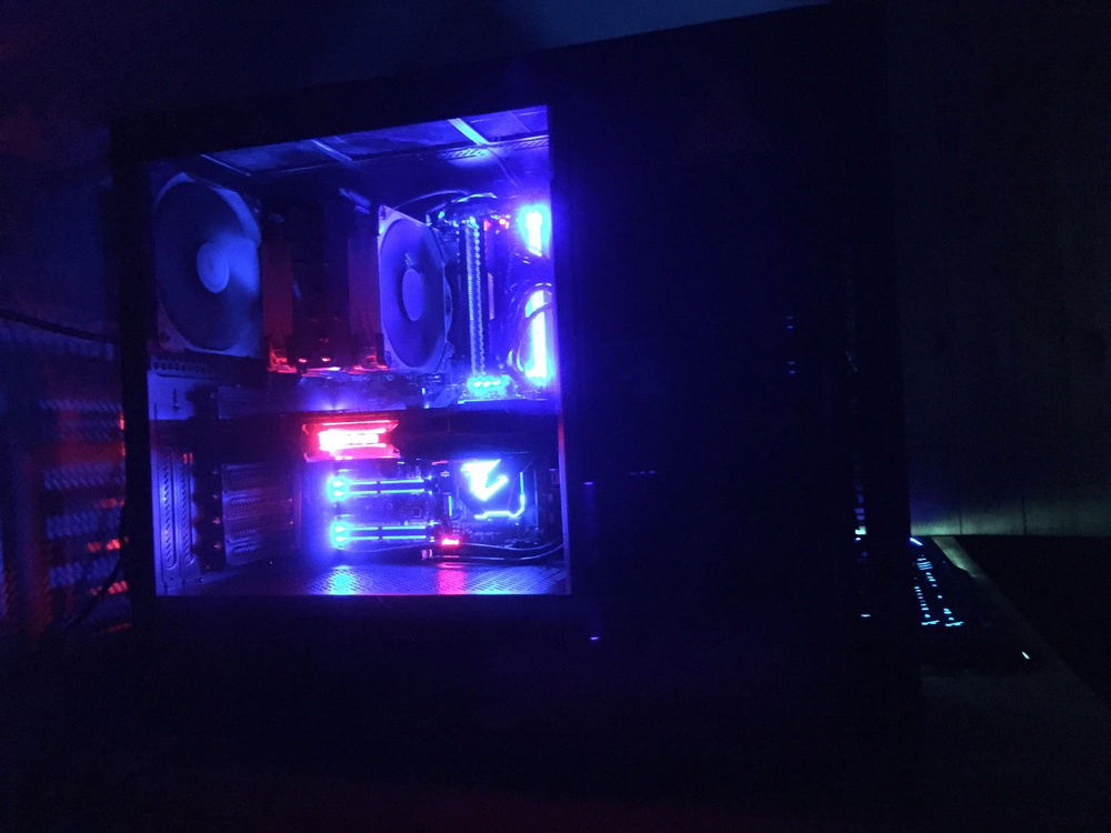 A decent picture of my rig after it was transferred into the new case. Phone camera washed out the deep blue, and red, the colors actually are.