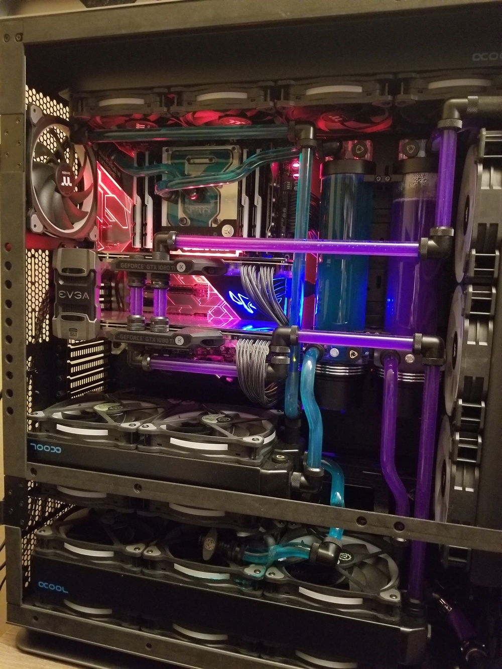 You can see the leak at the bottom which caused me to tear it down and re-do everything