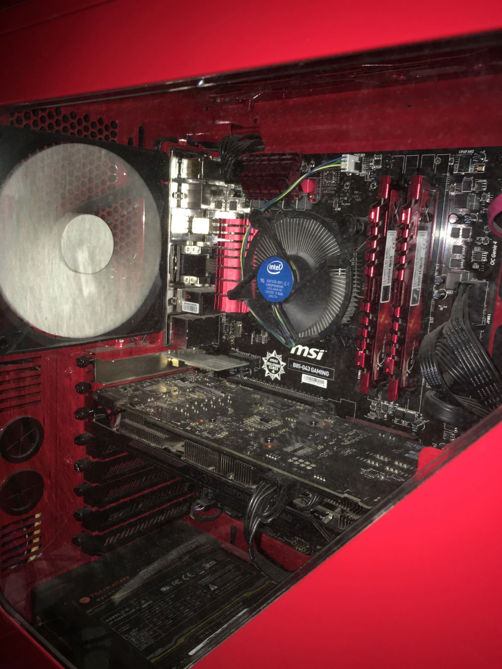 Best Pic I could grab, need to clean the dust haha
