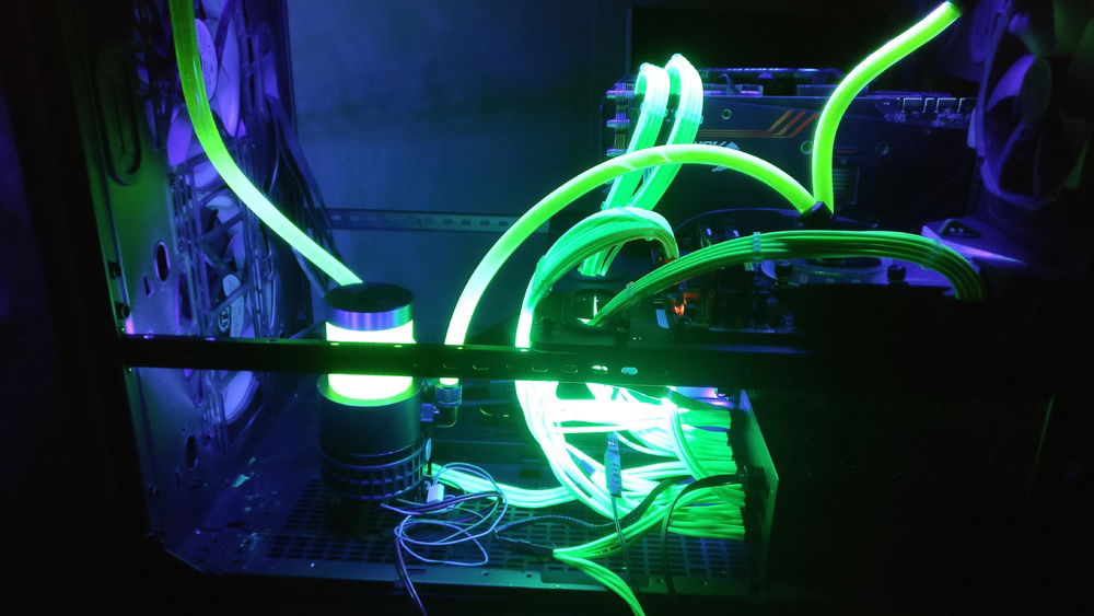 No leaks.. Panic over...