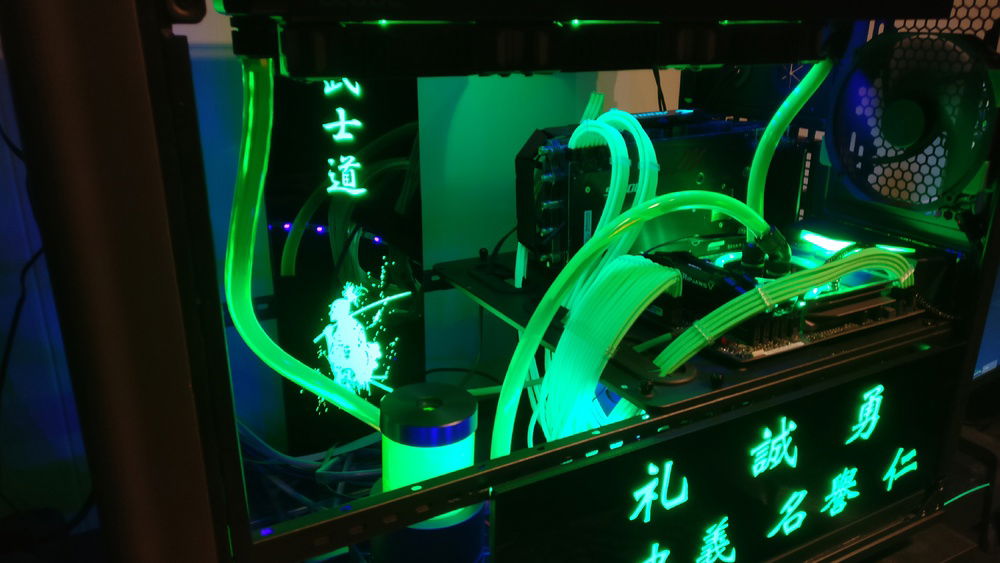 Glam shot post-watercooling install!