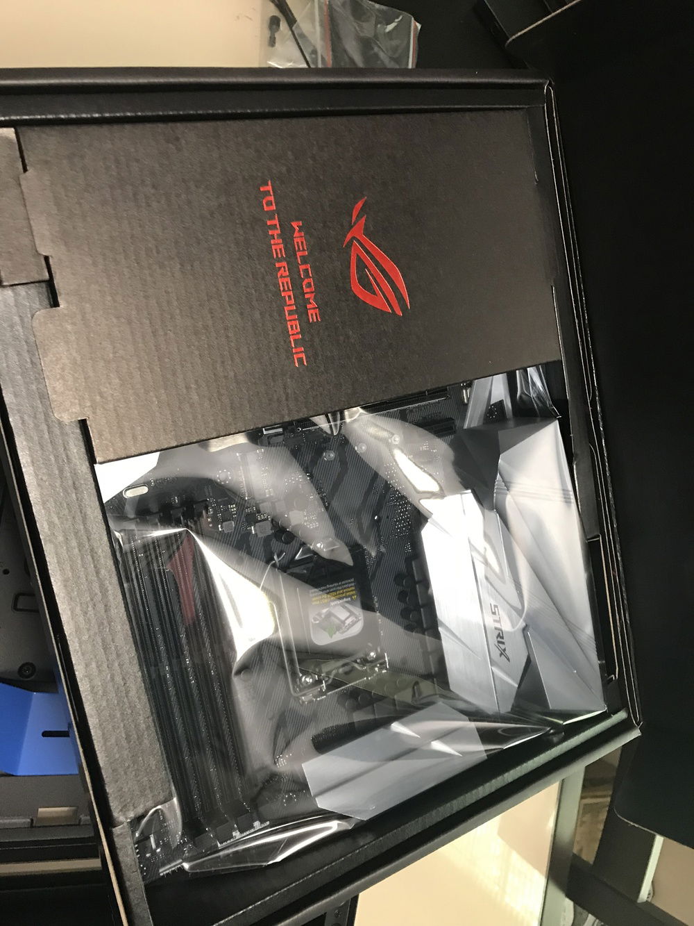 Time to open the motherboard and the soul of this machine.