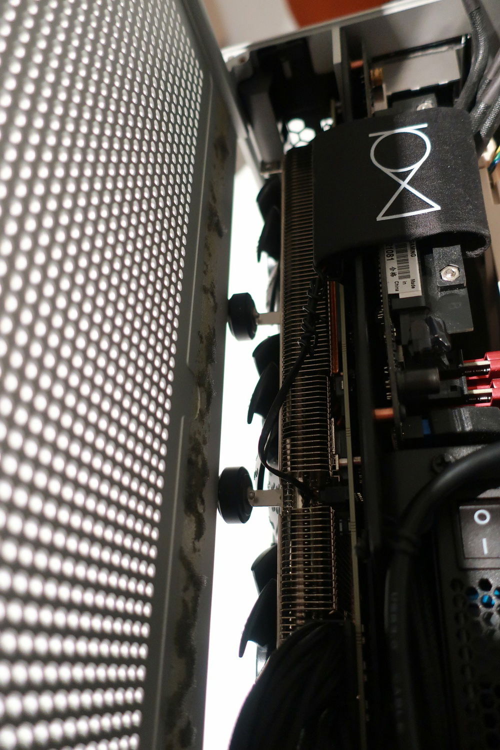 careful slide-in, those metal stands may bend