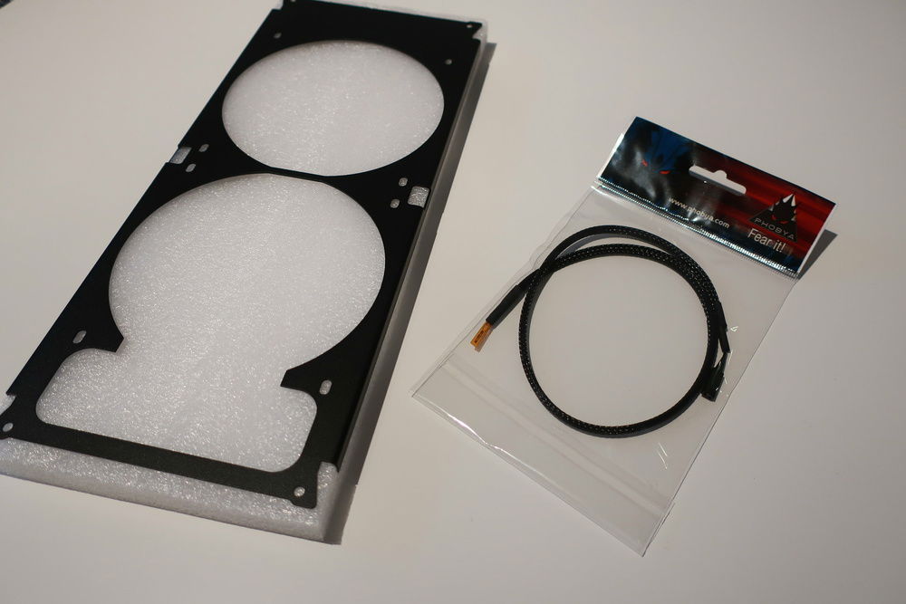 Meta-customs mountplate and Phobya Thermosensor