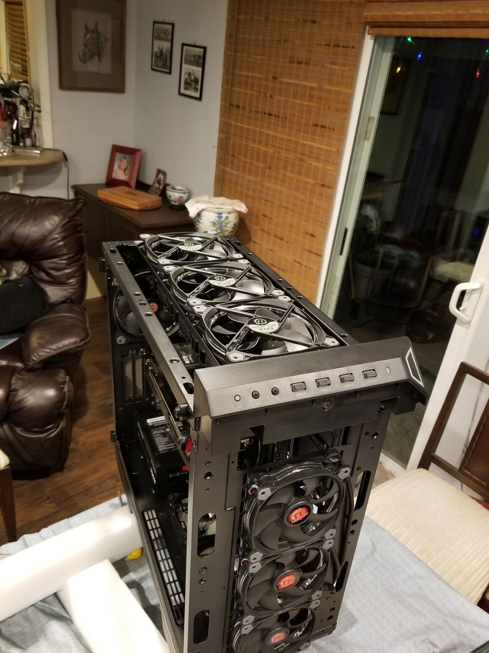 Nice view of the case fans