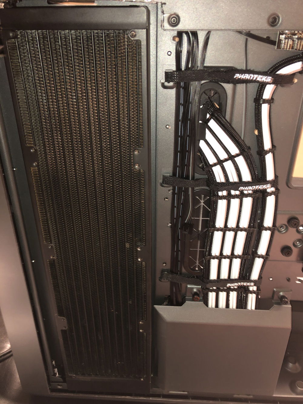 Modded case to fit EK PE 480 rad (38mm) in rear side mount position