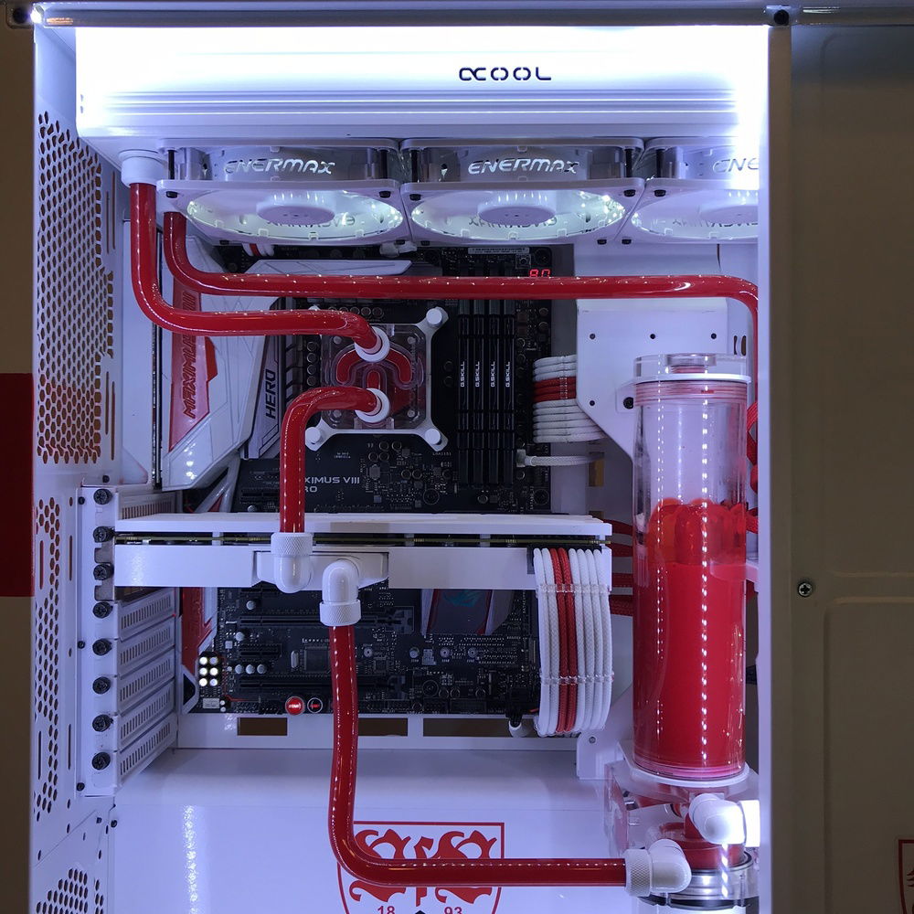 Front of the opened PC