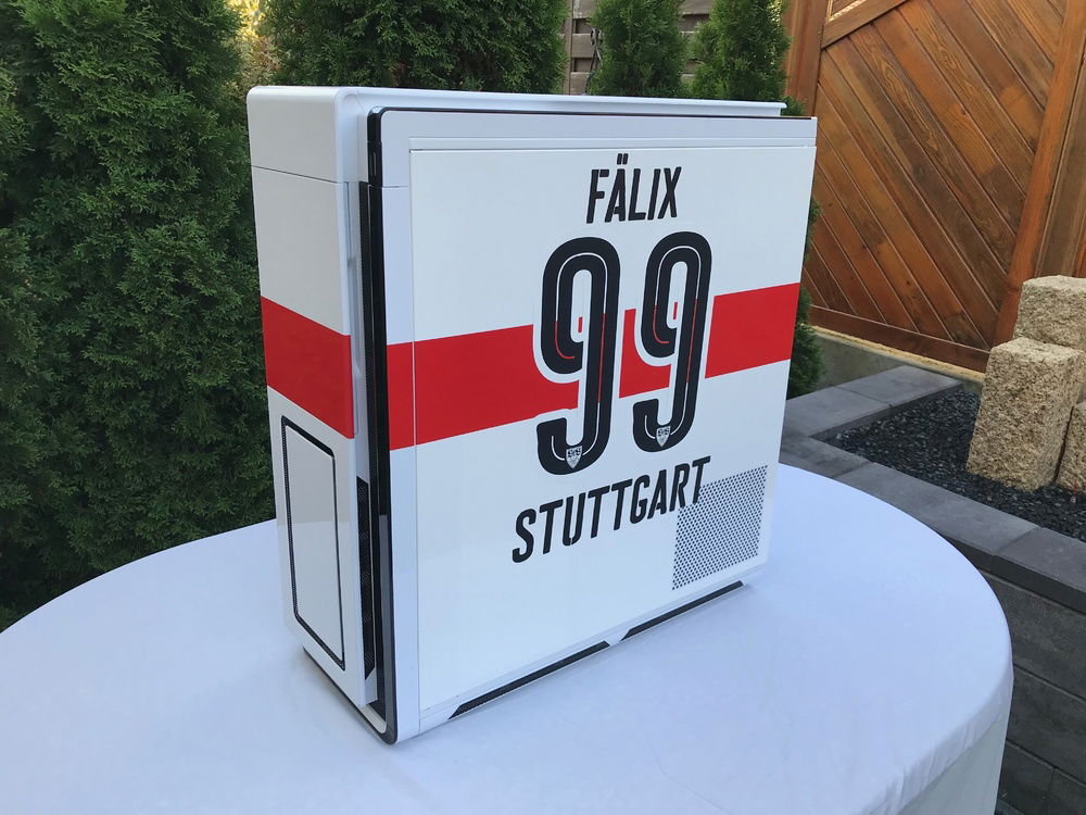 Backside of the PC with original print of a jersey of my favorite soccer club