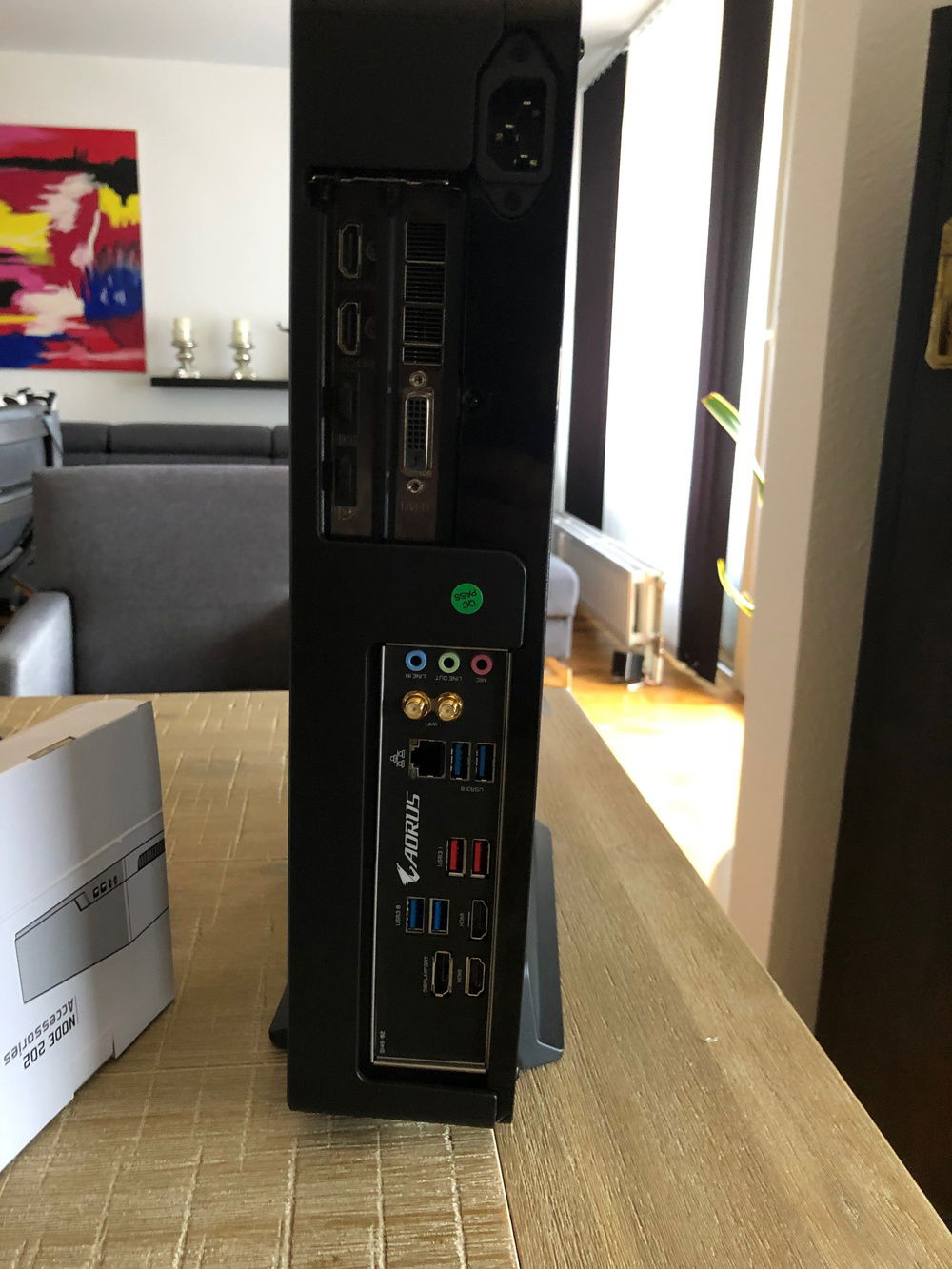 The finished Node 202 build