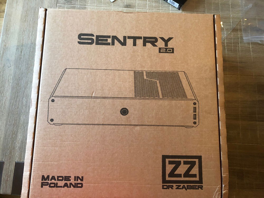 And here it comes the unboxing ...