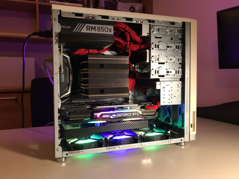 The insides (with the previous PSU)