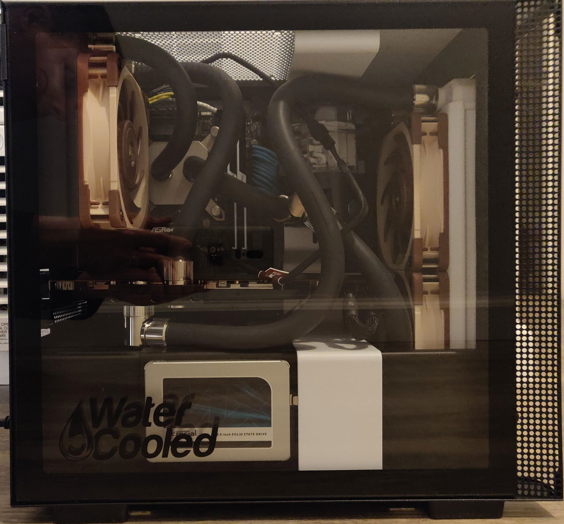 AMD Ryzen / Radeon water cooled in a NZXT H210 using Optimus Signature