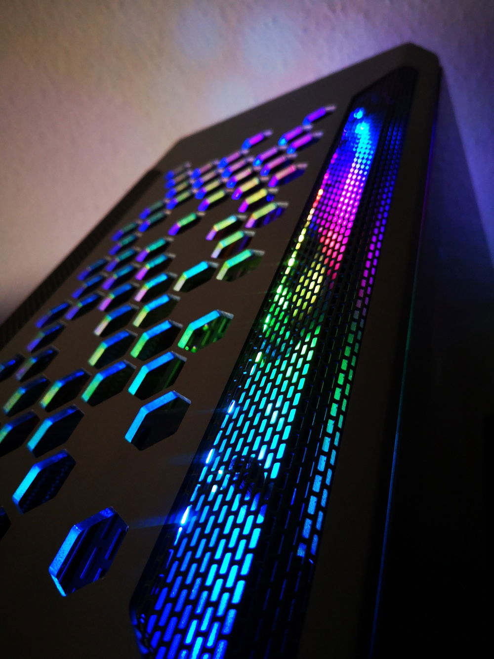 Top RGB Strip in Cover