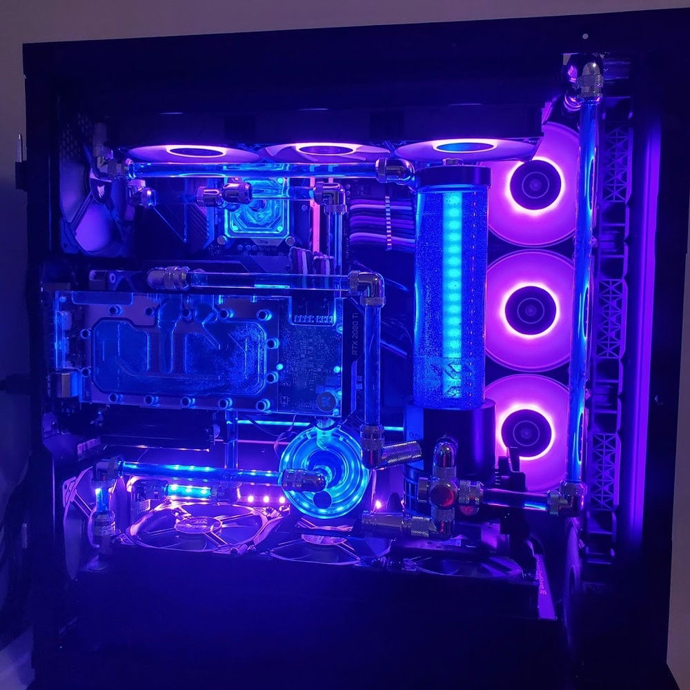 LOL Tore down again and added some rgb fans!
FINISHED!