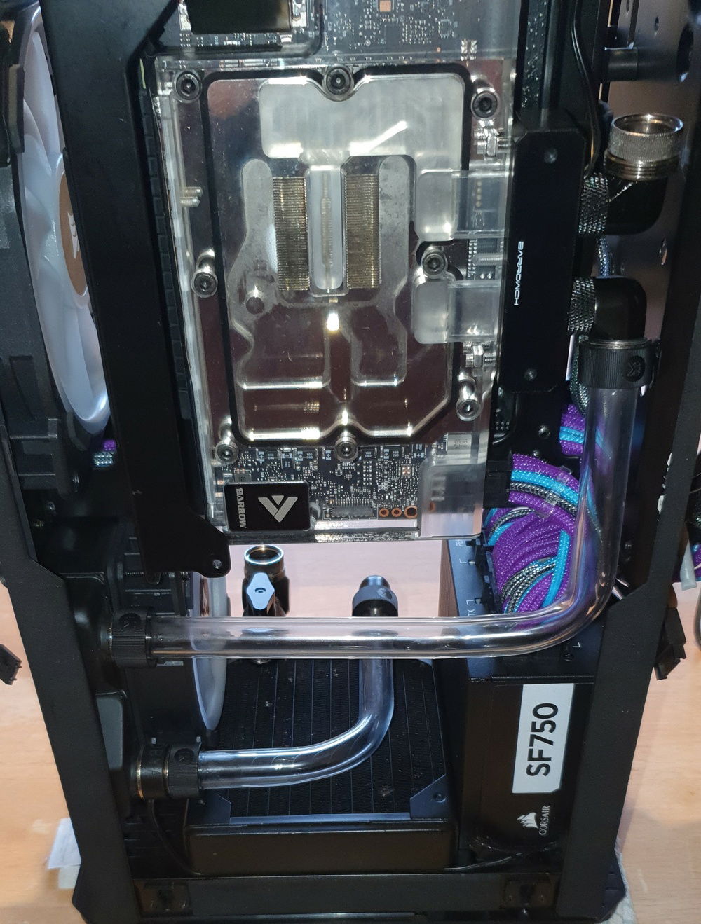 Rear tube runs - lower rad to side rad. Side rad to GPU.