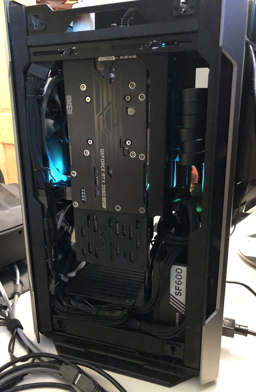 Cable management in this case wasn't easy, but the CableMod custom cables made everything fit pretty well. I'm pretty happy with how the cable management turned out.