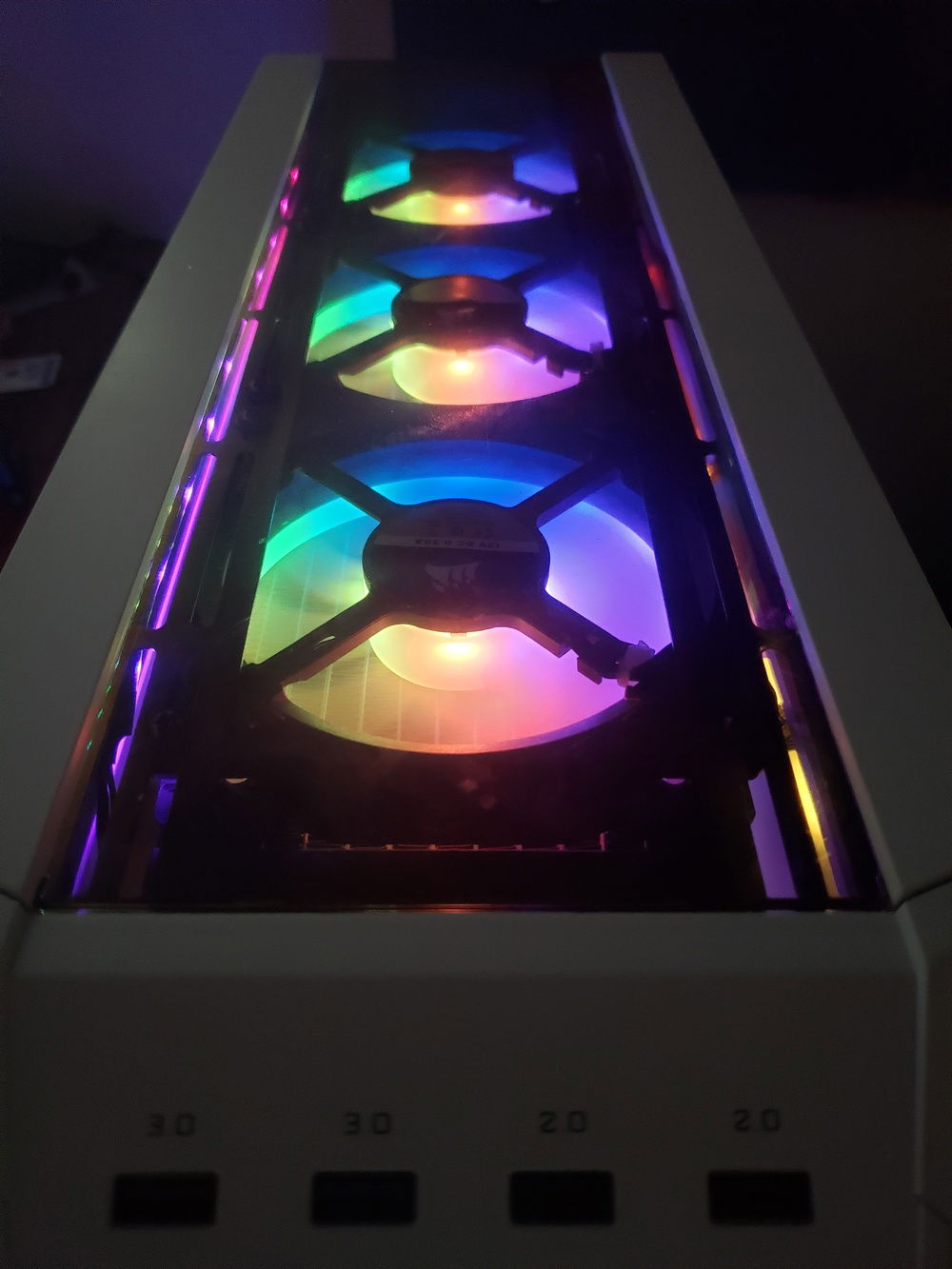 The top radiator fans with rainbow vomit.