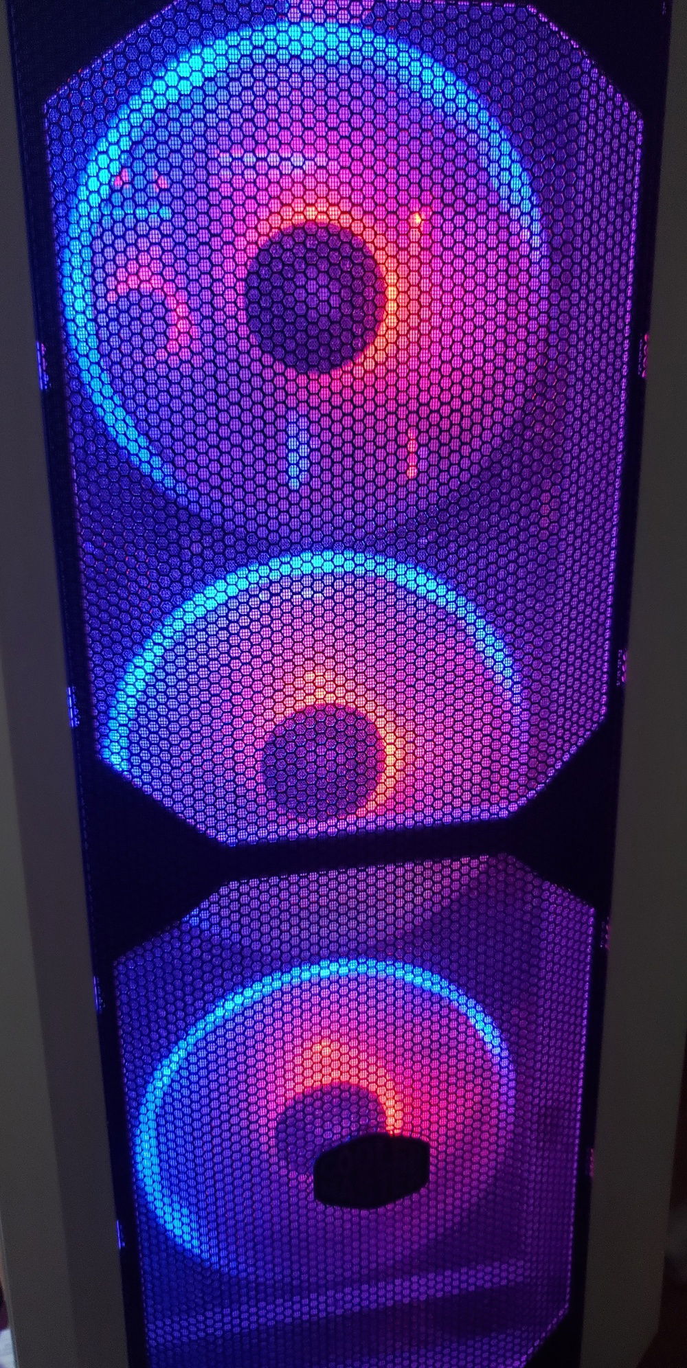 Red and Blue for the front fans